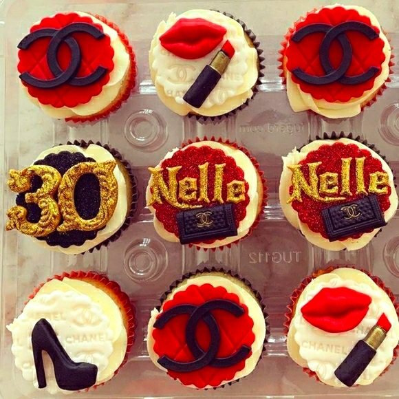 Silicone Mold Kissable Lips💋 - Picture 9 of 16